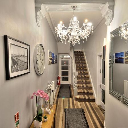 Rossall House , For Families & Couples Blackpool Eksteriør billede