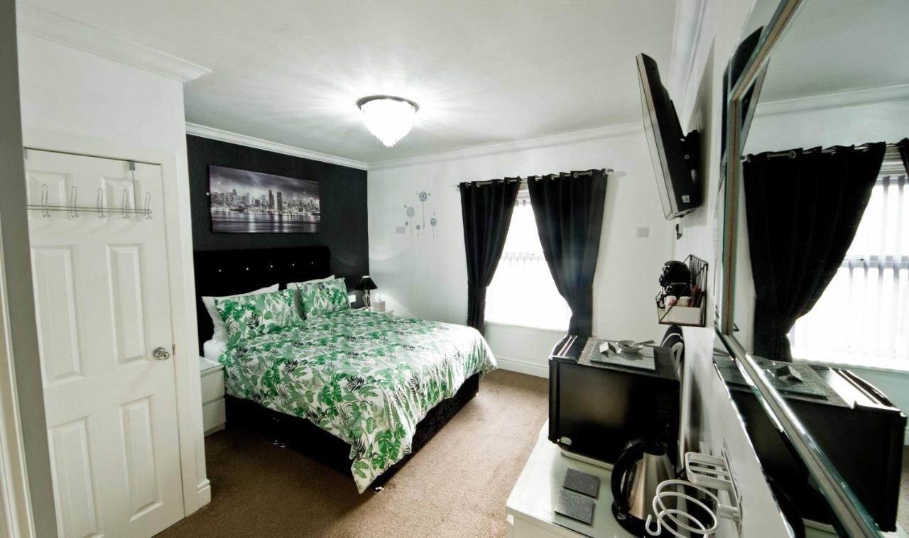 Rossall House , For Families & Couples Blackpool Eksteriør billede
