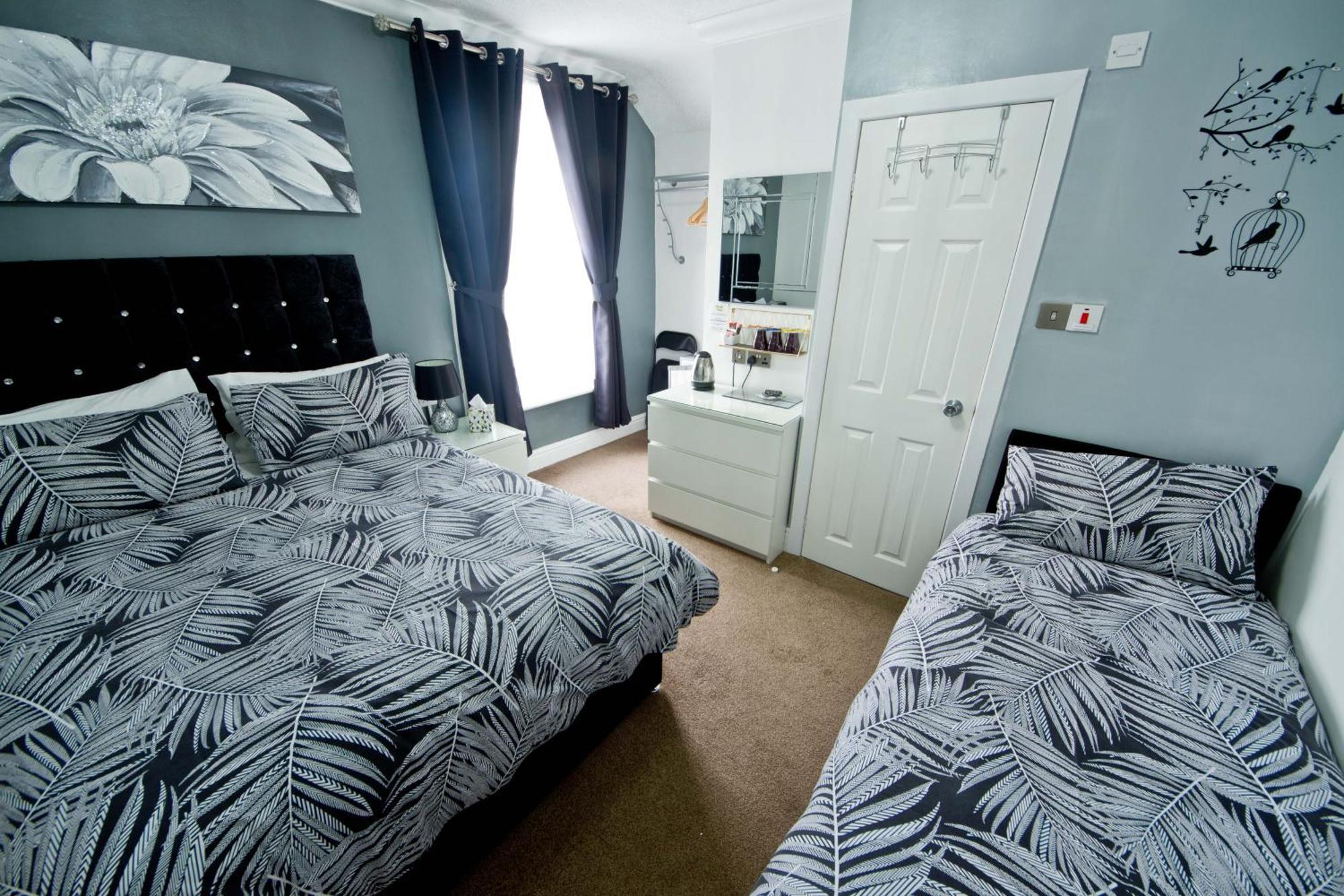 Rossall House , For Families & Couples Blackpool Eksteriør billede