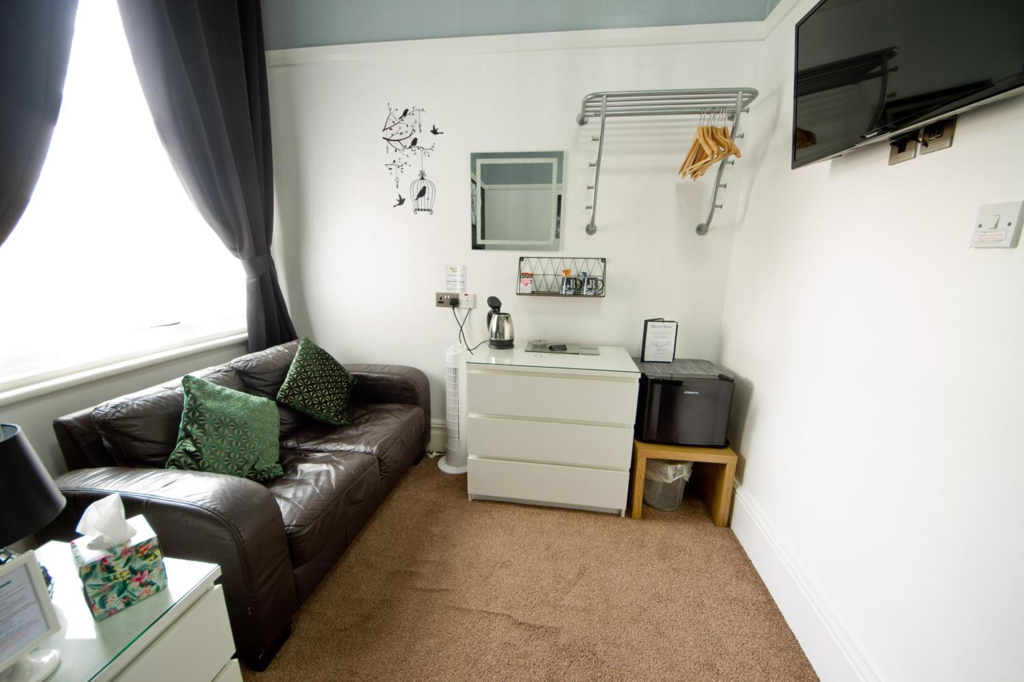 Rossall House , For Families & Couples Blackpool Eksteriør billede