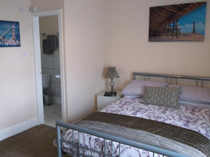 Rossall House , For Families & Couples Blackpool Eksteriør billede